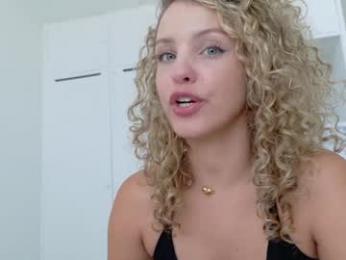 theislandgirl — Chaturbate recorded stream image, 19.09.2025 18:50