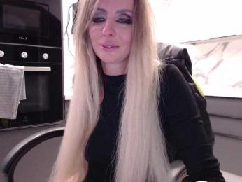 blondalina — Bongacams recorded stream image, 19.09.2025 21:40