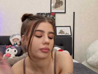 dolly-ll — Bongacams recorded stream image, 20.09.2025 13:20