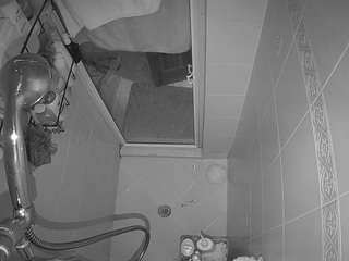 voyeurcam-baileybase-shower — Camsoda recorded stream image, 20.09.2025 13:00
