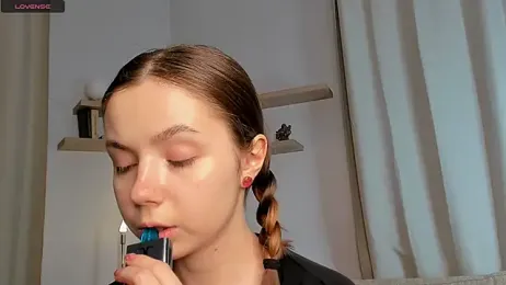 DominikaElis — Stripchat recorded stream image, 21.09.2025 23:50