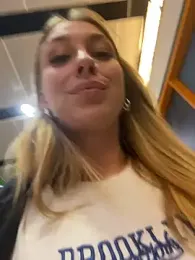 Sweet___Emily — Stripchat recorded stream image, 22.09.2025 14:10