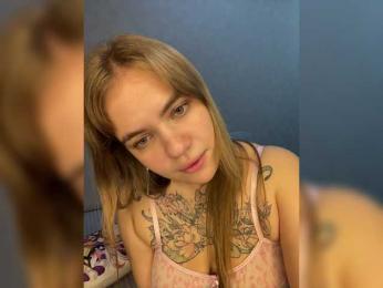 -Tiki-Riki- — Bongacams recorded stream image, 22.09.2025 20:20