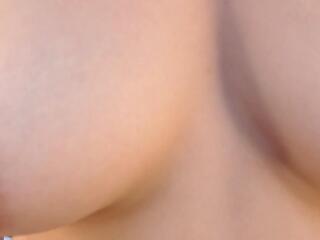 Aliah Manzur — Flirt4free recorded stream screenshot (23 Sep 2025)