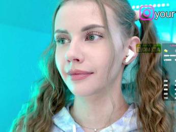 VikkiExtraCheese — Bongacams recorded stream image, 23.09.2025 12:10