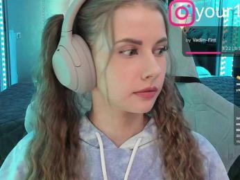 VikkiExtraCheese — Bongacams recorded stream image, 23.09.2025 12:10
