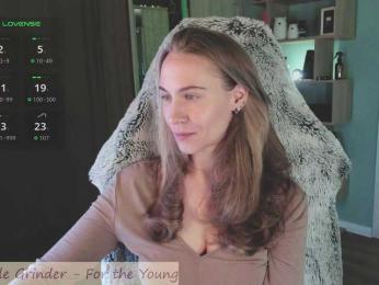 Adamova_Eva — Bongacams recorded stream screenshot (24 Sep 2025)