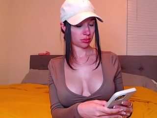 tighttinymilf — Camsoda recorded stream image, 18.02.2025 02:10