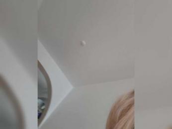 LittleDelora — Bongacams recorded stream screenshot (25 Sep 2025)