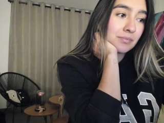 alexyferrer — Camsoda recorded stream image, 25.09.2025 23:10