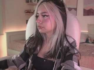andromeedaa — Camsoda recorded stream image, 26.09.2025 14:20