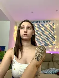 HotCaramellsTV — Stripchat recorded stream image, 27.09.2025 09:20