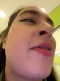 Holly_Play — Stripchat recorded stream image, 28.09.2025 10:00