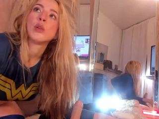 nikkiigreyy — Camsoda recorded stream screenshot (28 Sep 2025)