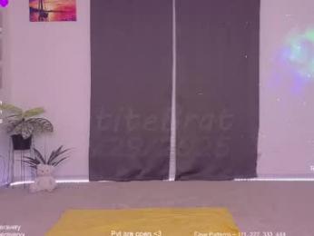 petitebrat — Chaturbate recorded stream image, 29.09.2025 02:00