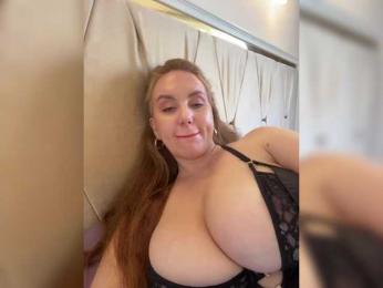 cherryygirl — Bongacams recorded stream image, 29.09.2025 08:00