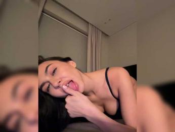 YESSASHA — Bongacams recorded stream screenshot (18 Feb 2025)