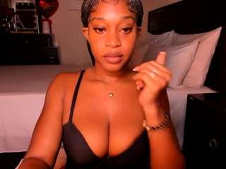 iluvsaffire-bleu — Camsoda recorded stream image, 29.09.2025 20:00