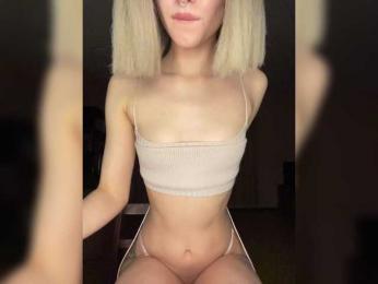 AnnaSissi — Bongacams recorded stream image, 29.09.2025 19:20