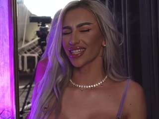 karlabart — Camsoda recorded stream image, 29.09.2025 19:30