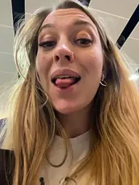 Sweet___Emily — Stripchat recorded stream image, 30.09.2025 13:40