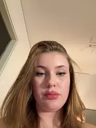 MaribelRiver — Stripchat recorded stream screenshot (30 Sep 2025)