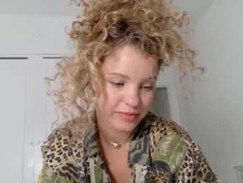 theislandgirl — Chaturbate recorded stream image, 30.09.2025 21:40