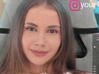 VikkiExtraCheese — Bongacams recorded stream image, 30.09.2025 11:20