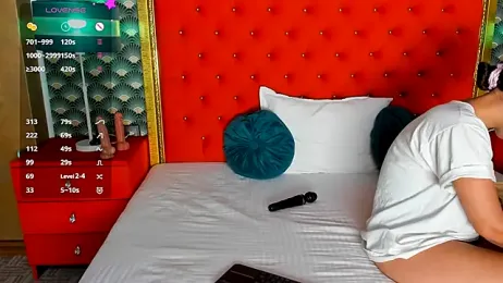 VallerieJones — Stripchat recorded stream image, 02.10.2025 00:50