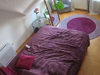 voyeurcam-julmodels-whitebed-4 — Camsoda recorded stream image, 02.10.2025 03:00