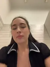 Holly_Play — Stripchat recorded stream image, 02.10.2025 09:10