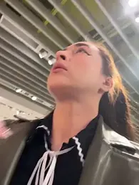 Holly_Play — Stripchat recorded stream image, 02.10.2025 09:10