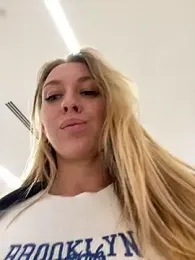 Sweet___Emily — Stripchat recorded stream image, 04.10.2025 13:10