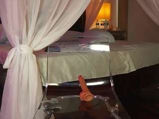 katyerave — Camsoda recorded stream image, 04.10.2025 20:00