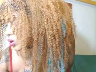 liquidfire — Camsoda recorded stream screenshot (05 Oct 2025)