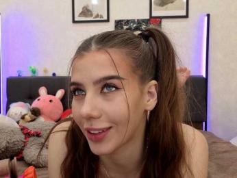 dolly-ll — Bongacams recorded stream image, 05.10.2025 13:30