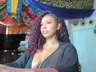 elizagrey — Camsoda recorded stream image, 06.10.2025 11:00