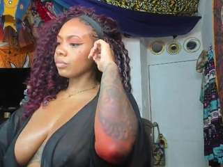 elizagrey — Camsoda recorded stream image, 06.10.2025 11:00