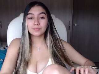 alexyferrer — Camsoda recorded stream image, 19.02.2025 12:50