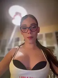 Carlita_cute — Stripchat recorded stream screenshot (07 Oct 2025)