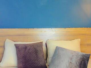 Zara Bliss — Flirt4free recorded stream screenshot (08 Oct 2025)