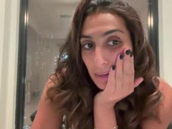 camiliakxoxo — Chaturbate recorded stream image, 08.10.2025 03:30