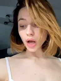 Camilla_Railian — Stripchat recorded stream image, 08.10.2025 23:50