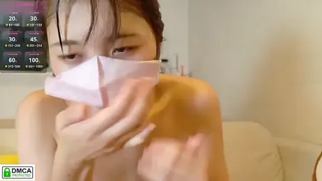 SUZU_ — Stripchat recorded stream screenshot (09 Oct 2025)