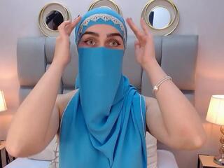 Aliah Manzur — Flirt4free recorded stream screenshot (09 Oct 2025)