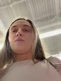 lunagirl13 — Stripchat recorded stream image, 10.10.2025 16:50