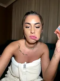KirstieVegas — Stripchat recorded stream image, 11.10.2025 16:50