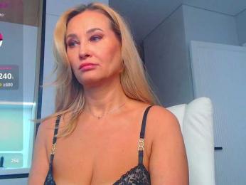 hold-me-tight — Bongacams recorded stream screenshot (20 Feb 2025)