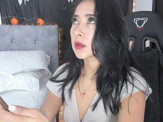 nicolepowell — Camsoda recorded stream image, 12.10.2025 00:00