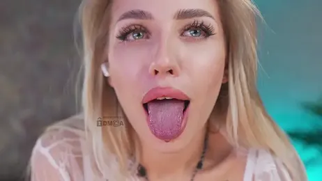 misstics_ — Stripchat recorded stream image, 12.10.2025 00:20